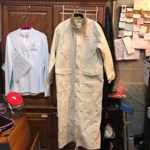 The J. peterman Co duster : Trench